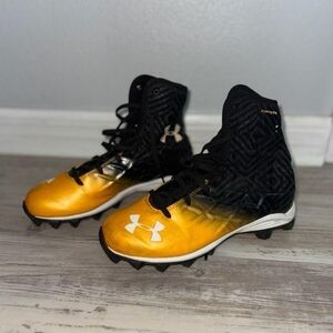 Under Armour Black and Gold Sneakers High-Top Design